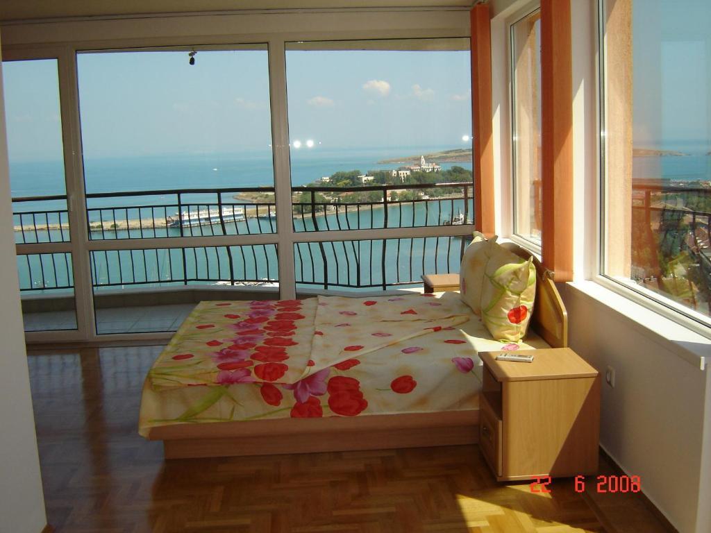 Apartamento Panoramic Penthouse Sozopol Habitación foto